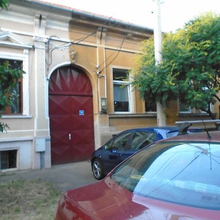 La Rascu Lägenhet Oradea Exteriör bild