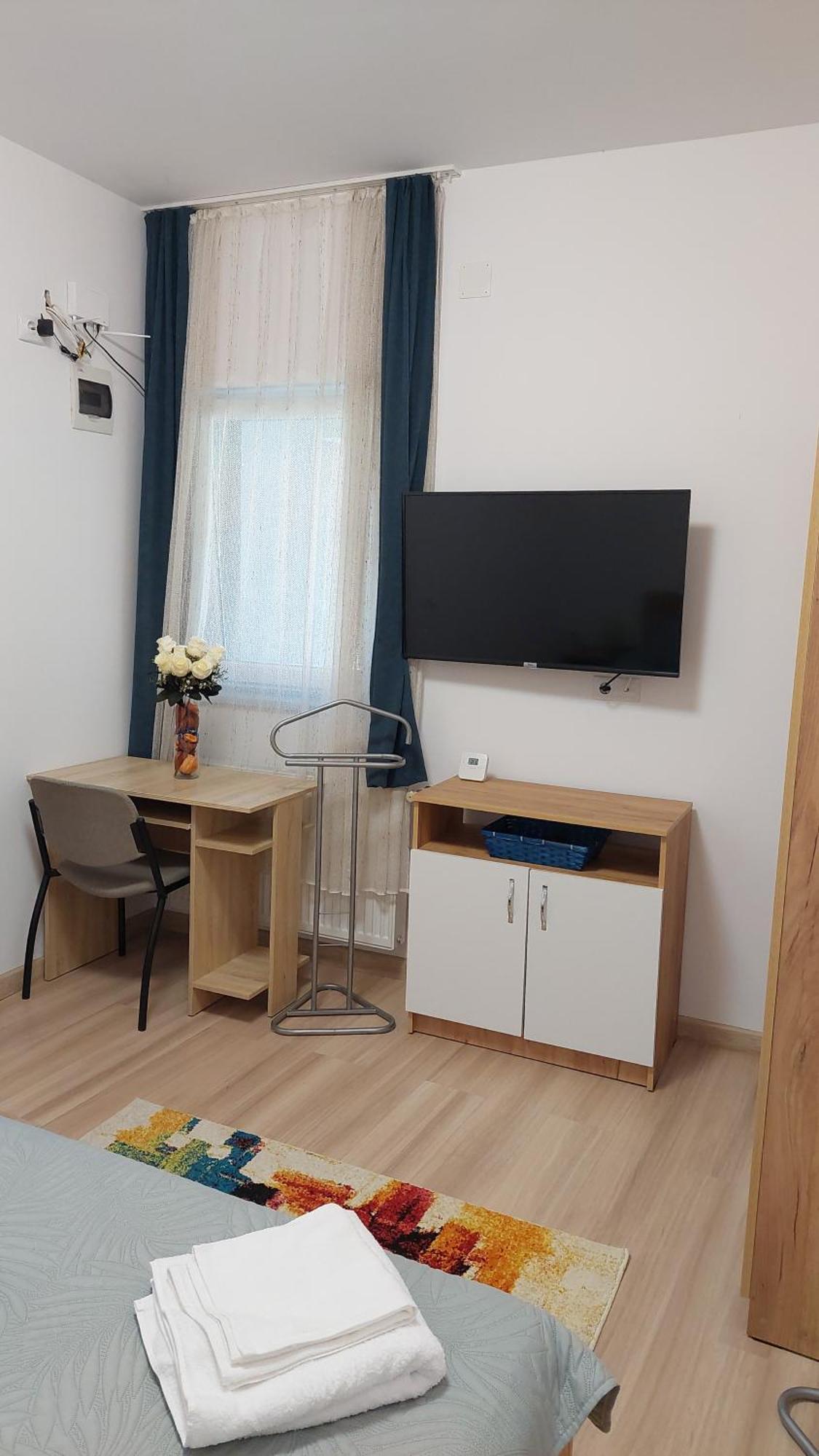 La Rascu Lägenhet Oradea Exteriör bild